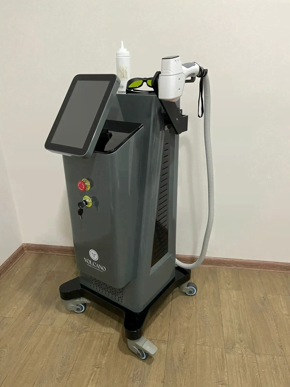 VOLCANO LASER Косметологический аппарат VL11200-0